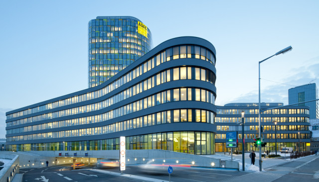 LUX-top® Absturzsicherungen Referenzobjekt ADAC in München